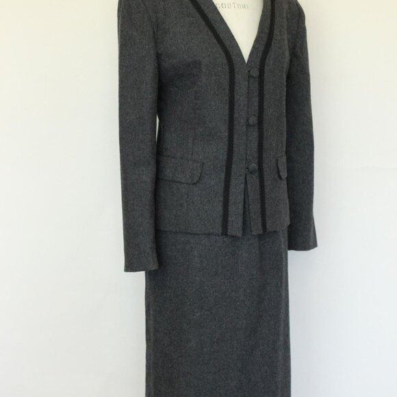Vintage 1980s Womens Suit, Russ Gray Wool Skirt And Jacket, Shoulder Pads Braid - Picture 5 of 10